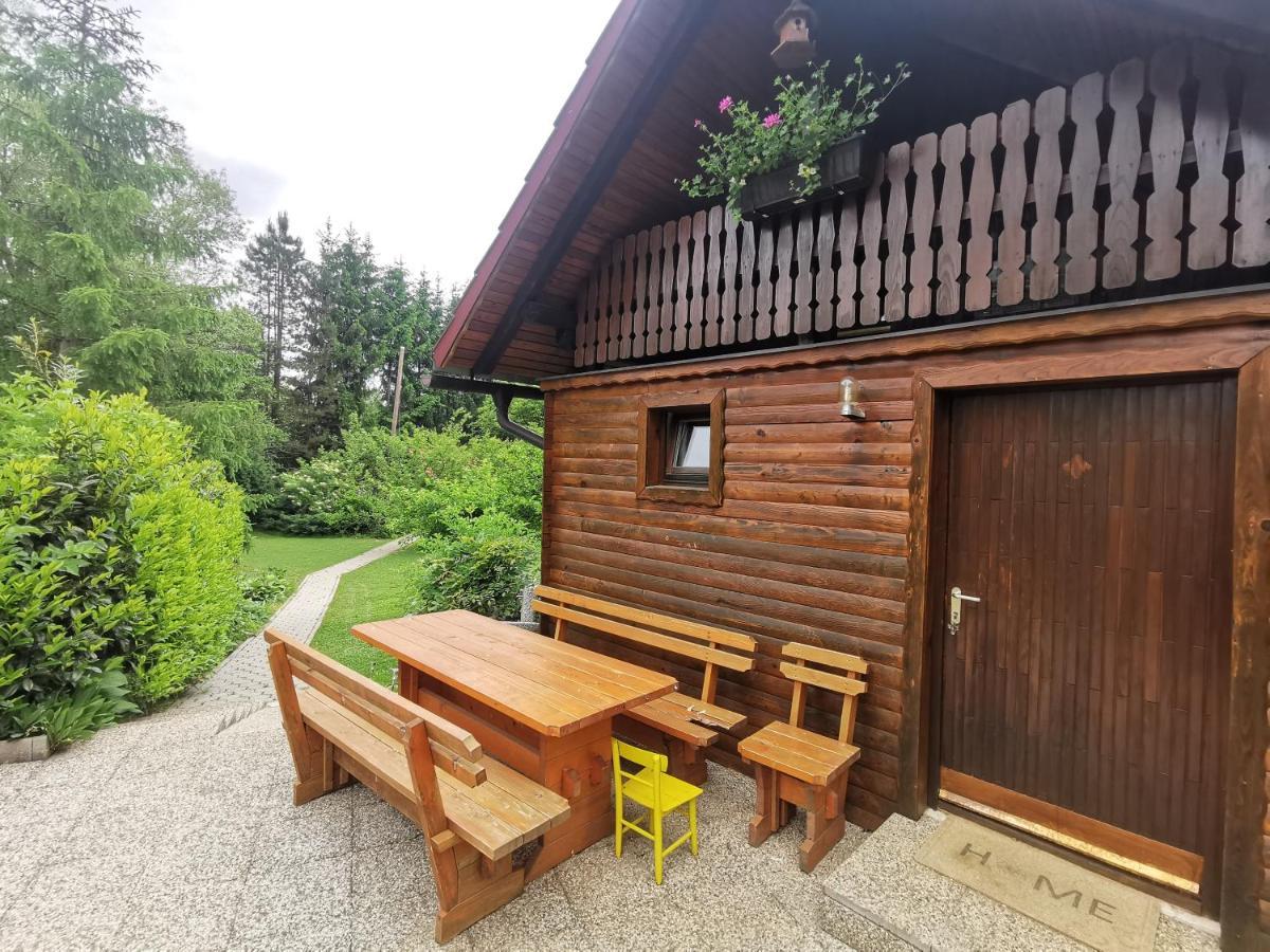 Wooden Cabin Zurej With Hot Tub Bukovje v Babni Gori Exterior foto